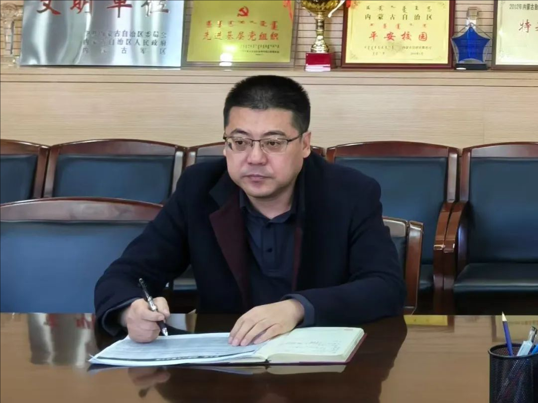 裁剪旋轉(zhuǎn) (2).jpeg